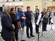 zur Vergr��erung ins Bild klicken!