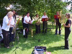 zur Vergr��erung ins Bild klicken!